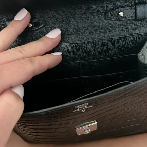 Hermes crocodile crossbody bag. Authentic gorgeous 😻 - Picture 4 of 4